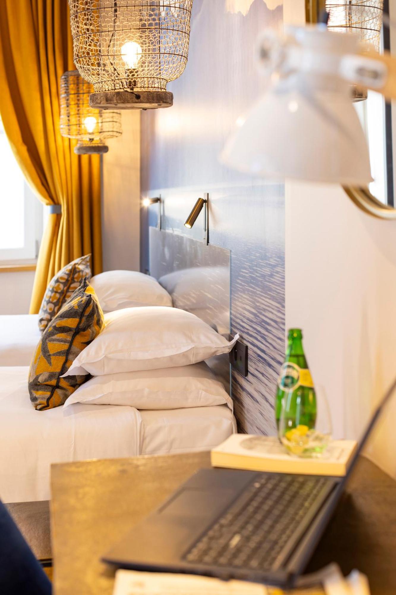 Le Bel Abri Hotell Annecy Exteriör bild